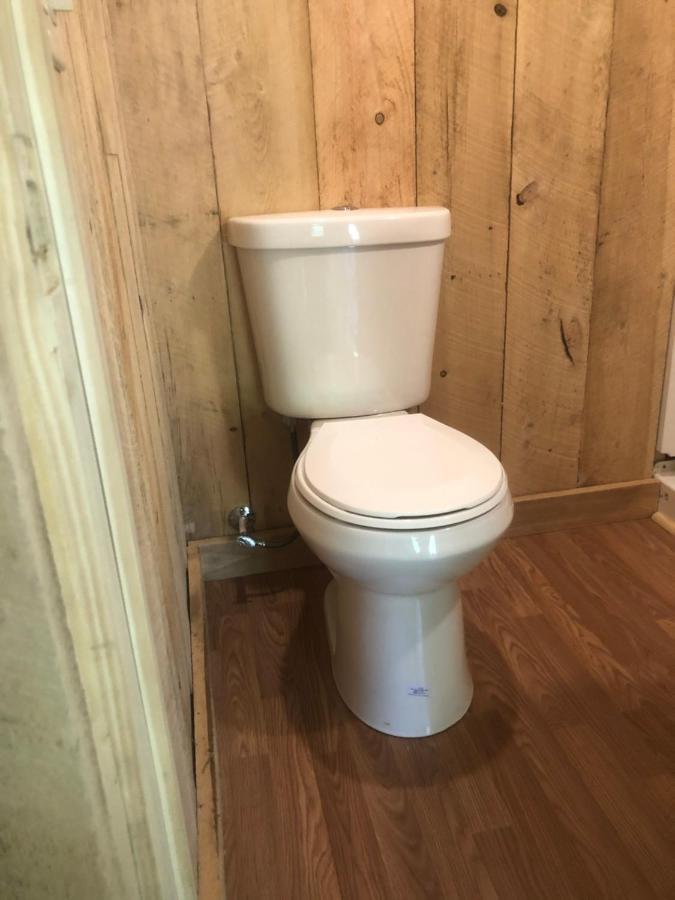 The Hideaway Tiny Cabin East Durham Bagian luar foto